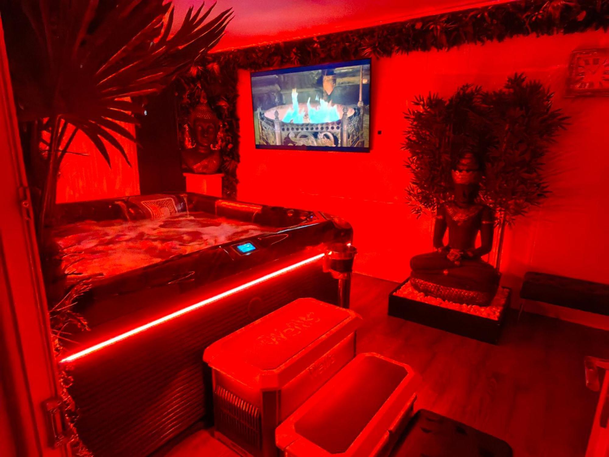 The White Home Broadway Love Room Châteauroux 外观 照片