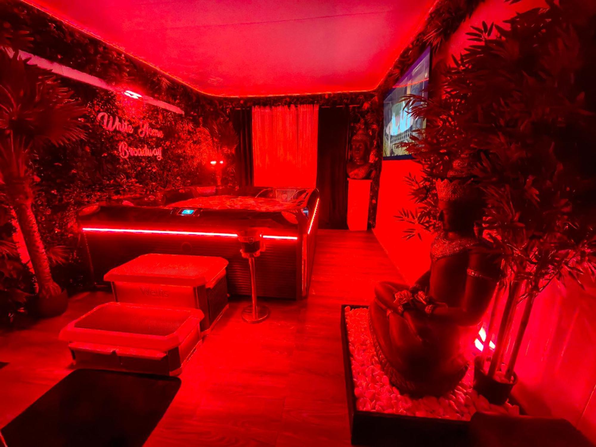 The White Home Broadway Love Room Châteauroux 外观 照片