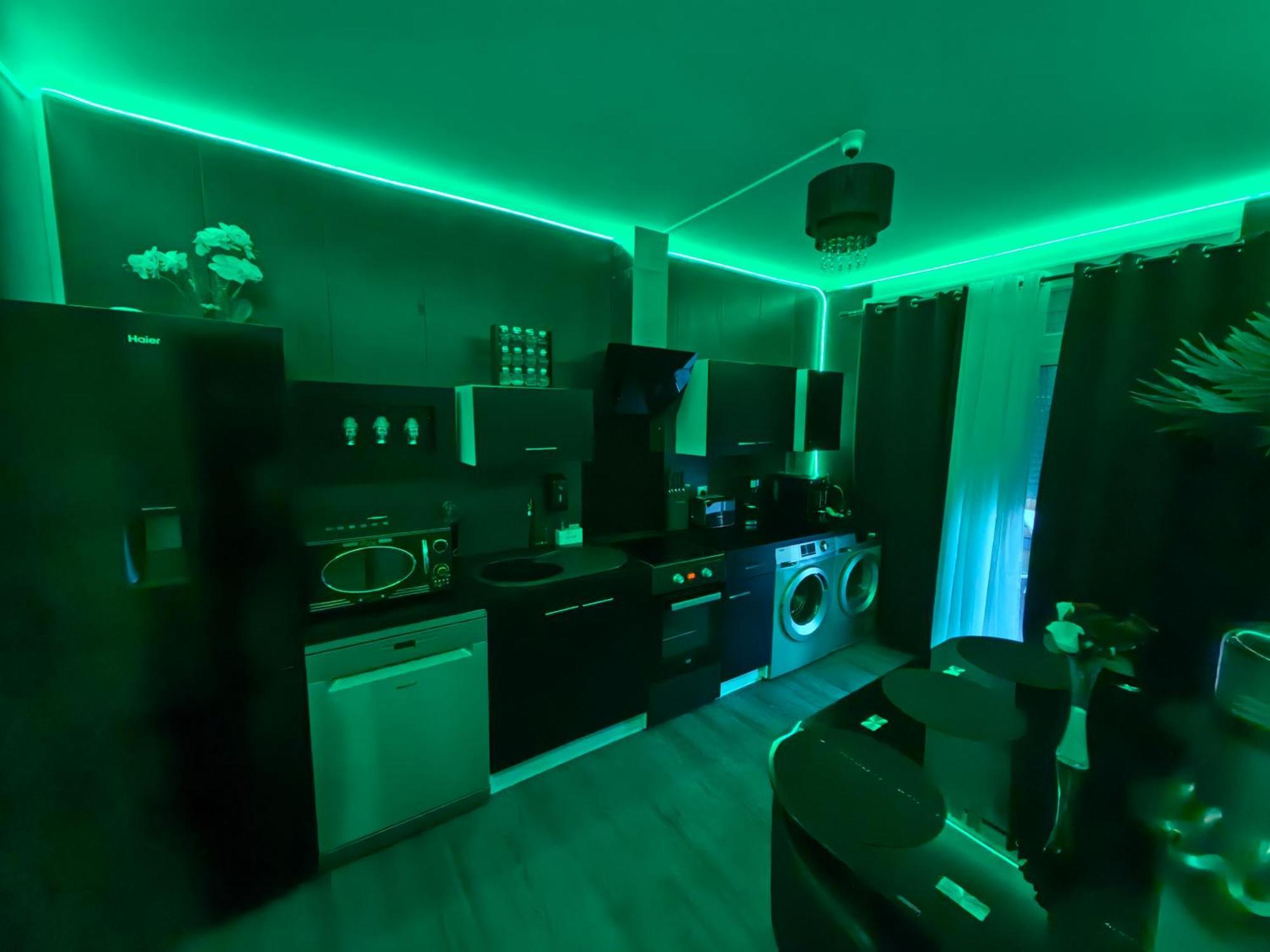 The White Home Broadway Love Room Châteauroux 外观 照片